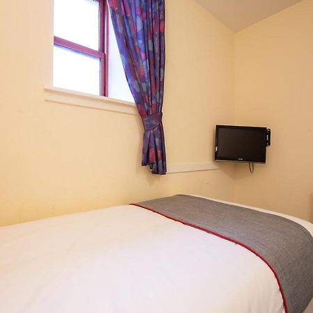 Longforgan Coaching Inn ดันดี ภายนอก รูปภาพ