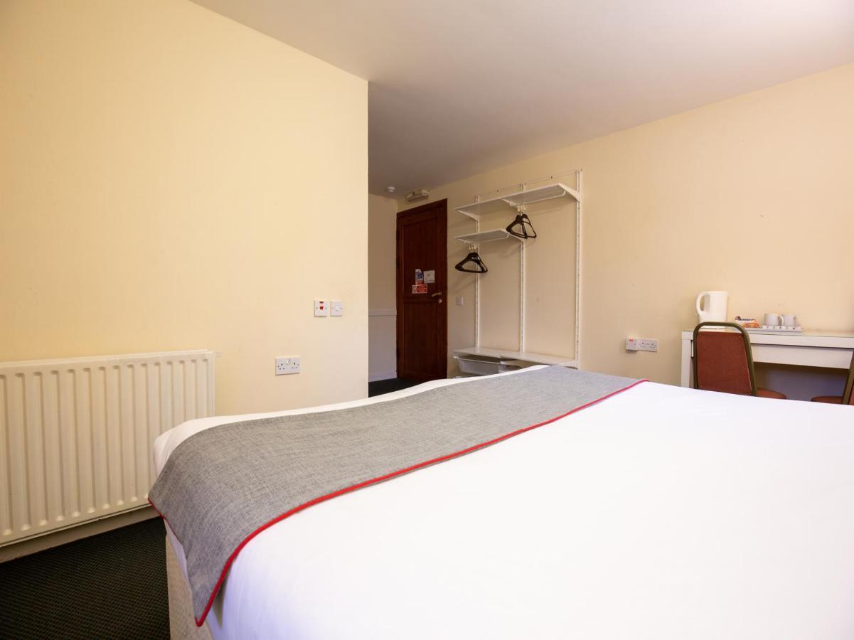 Longforgan Coaching Inn ดันดี ภายนอก รูปภาพ