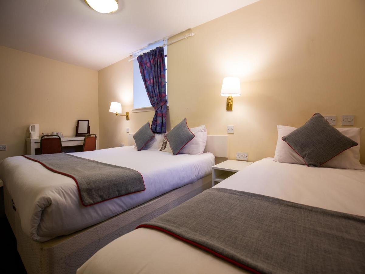 Longforgan Coaching Inn ดันดี ภายนอก รูปภาพ