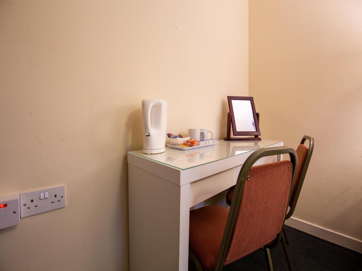 Longforgan Coaching Inn ดันดี ภายนอก รูปภาพ