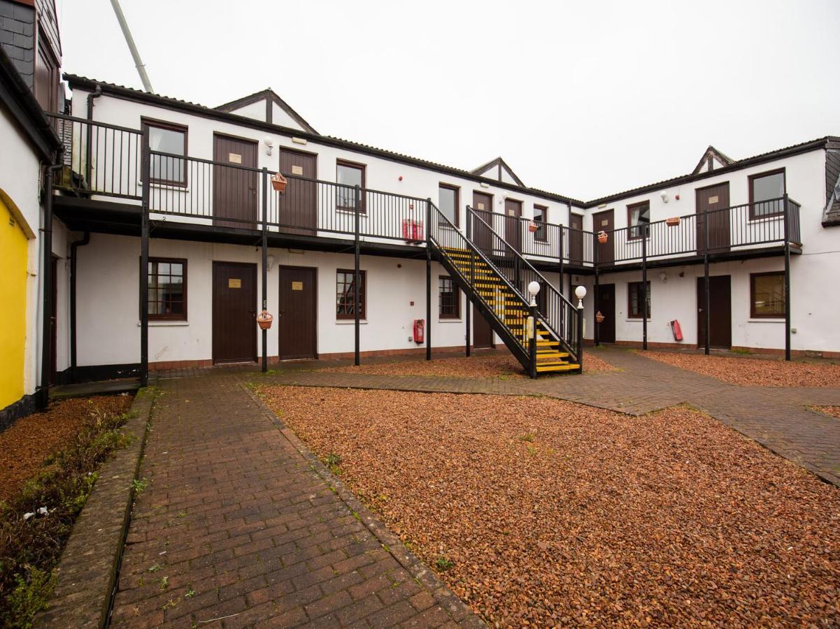 Longforgan Coaching Inn ดันดี ภายนอก รูปภาพ