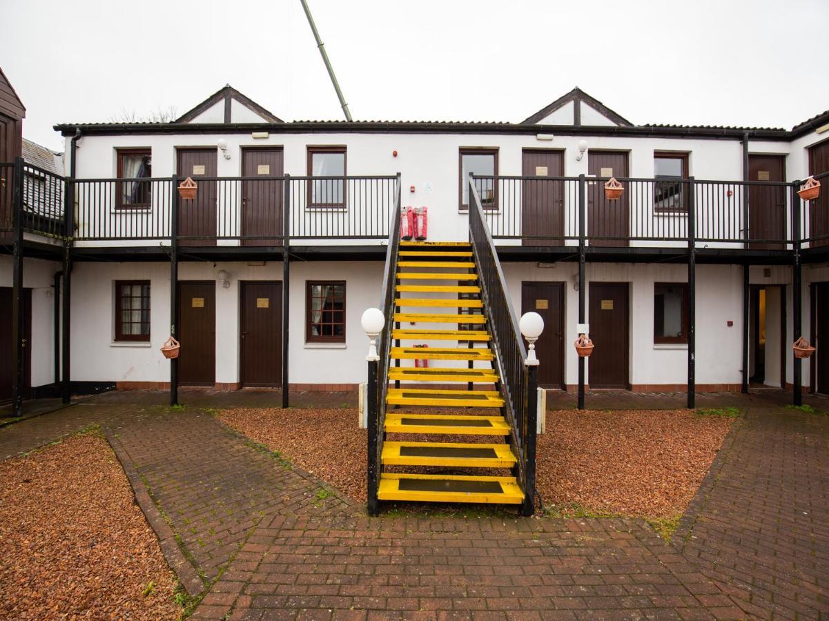 Longforgan Coaching Inn ดันดี ภายนอก รูปภาพ