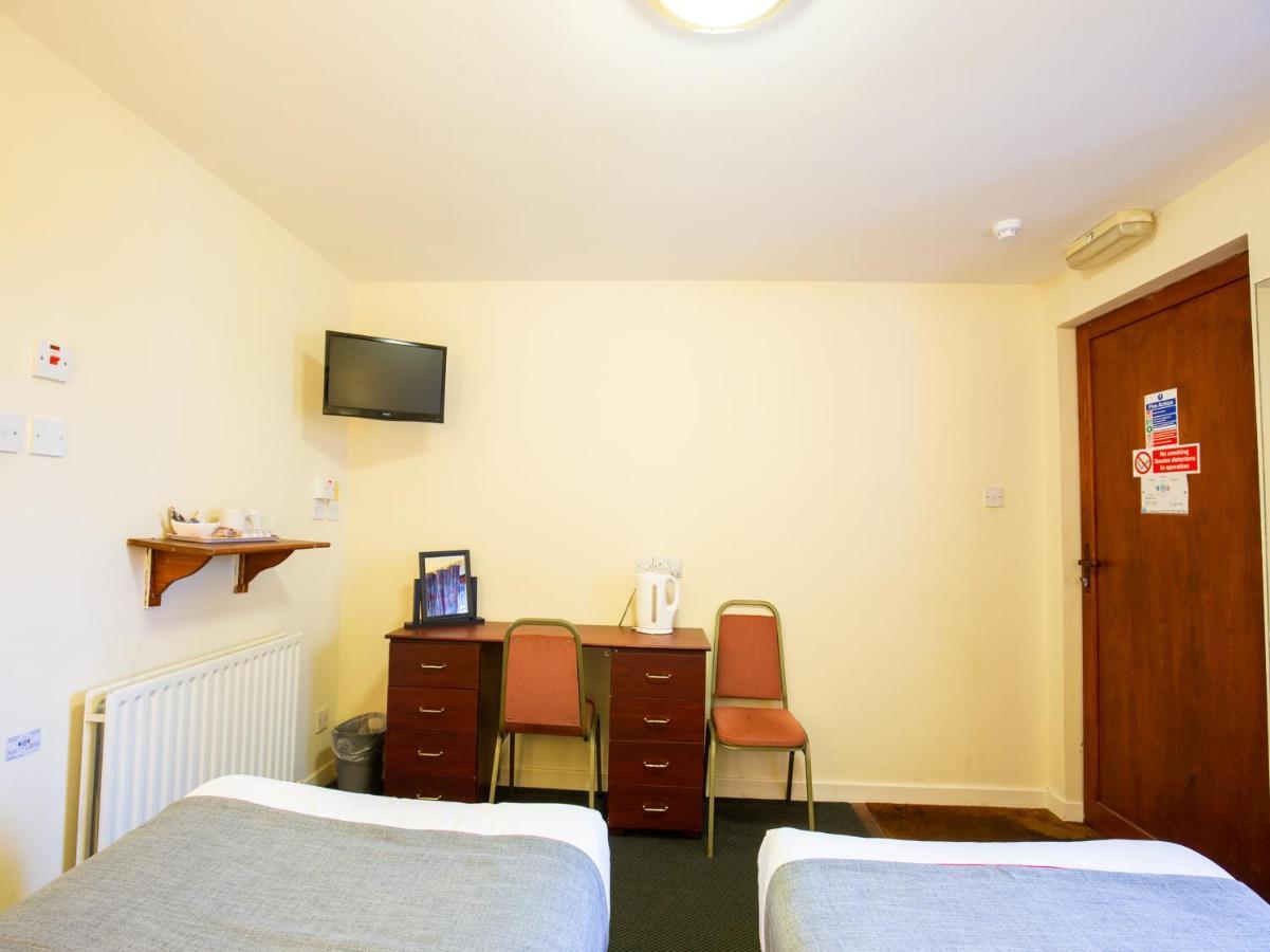 Longforgan Coaching Inn ดันดี ภายนอก รูปภาพ