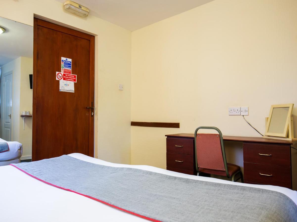 Longforgan Coaching Inn ดันดี ภายนอก รูปภาพ