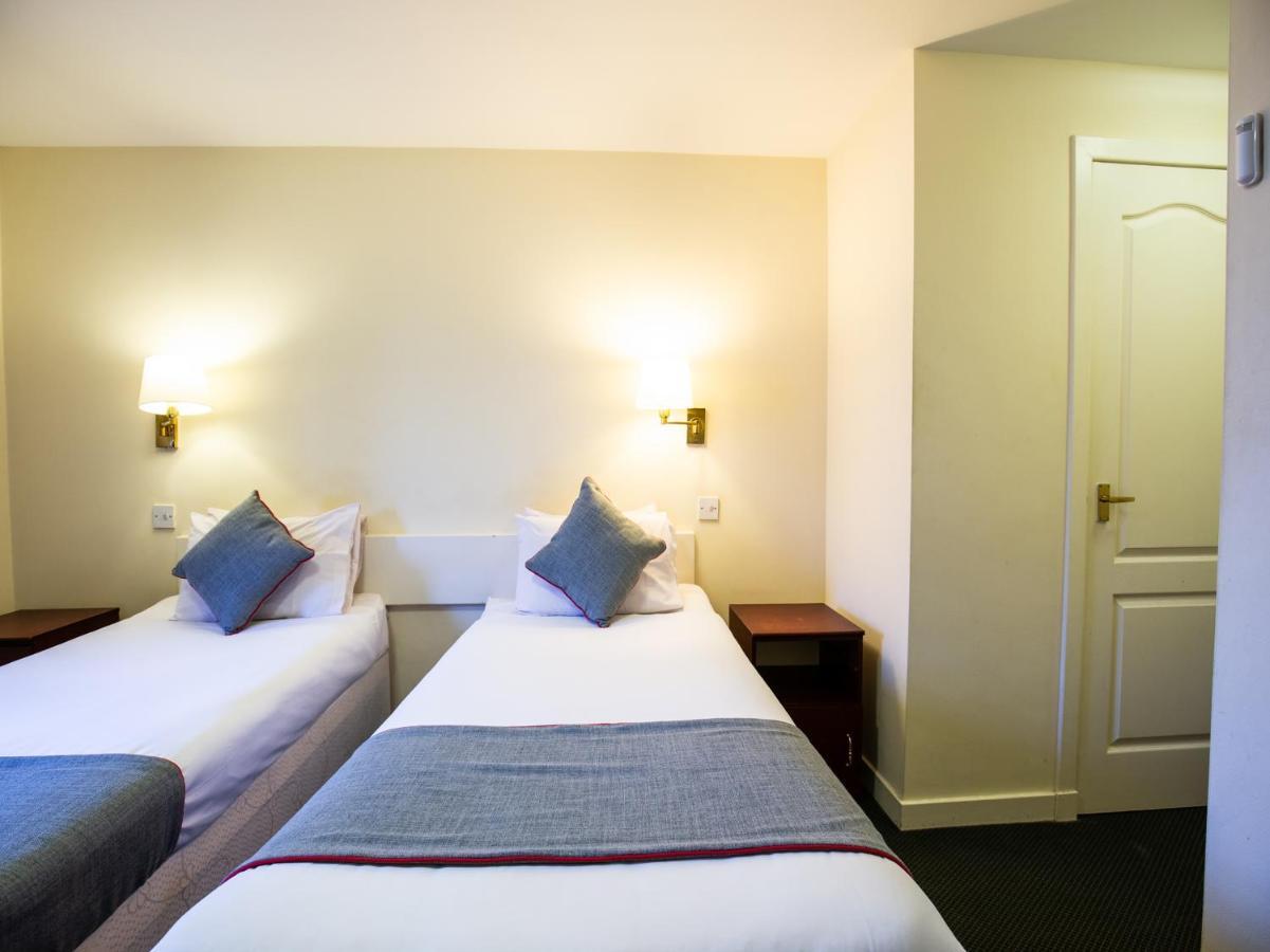 Longforgan Coaching Inn ดันดี ภายนอก รูปภาพ