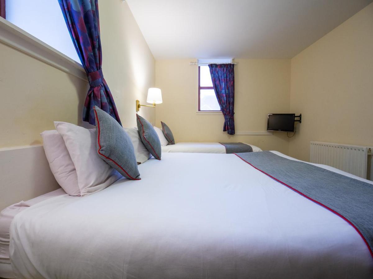 Longforgan Coaching Inn ดันดี ภายนอก รูปภาพ